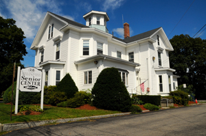 SeniorCenter001_300x200.jpg